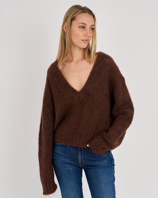 CHARLIE MOHAIR CHUNKY V-NECK