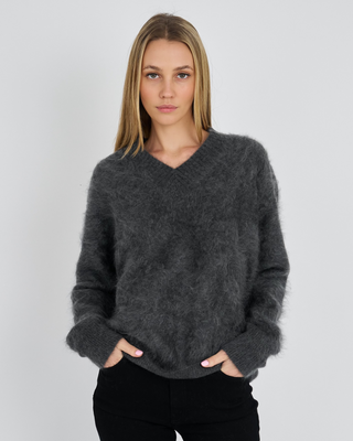 MALLORY BRUSHED CASHMERE OVERSIZED VEE
