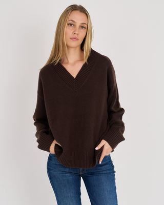 JAKE RYAN BOYFRIEND V-NECK