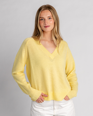 VIVI V-NECK SWEATER